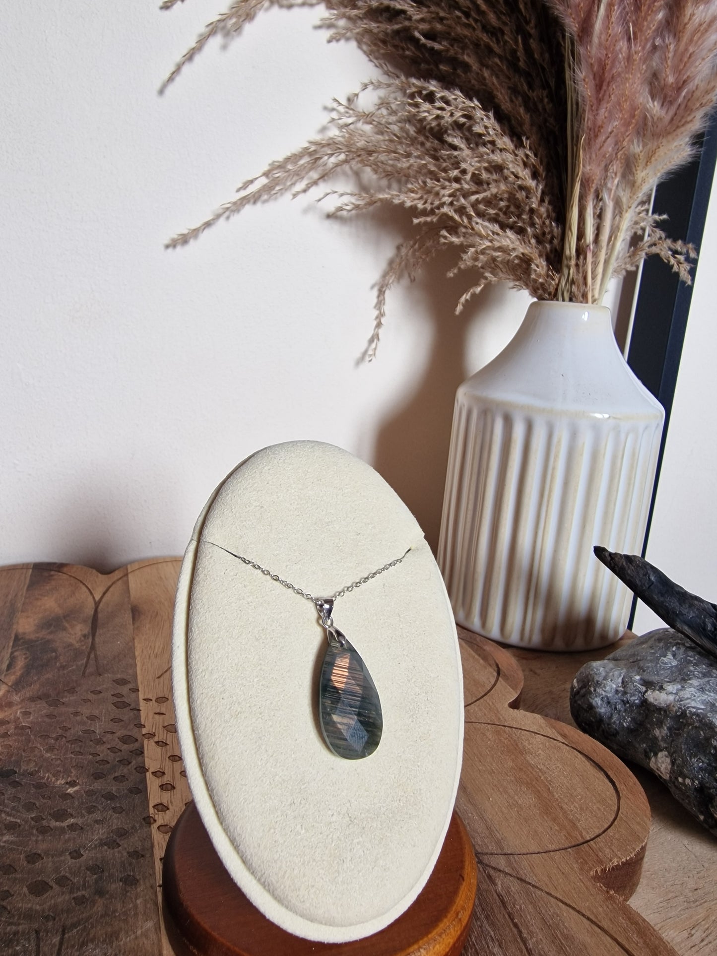 Faceted Labradorite Teardrop Pendant (925 Silver)💙