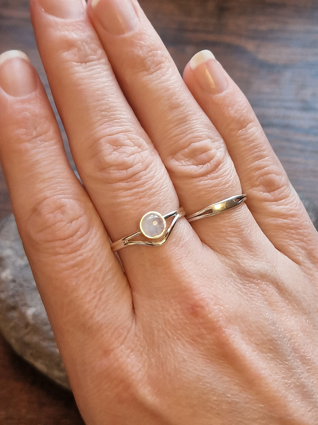 Ivy Split Chevron with Rainbow Moonstone Ring Size T