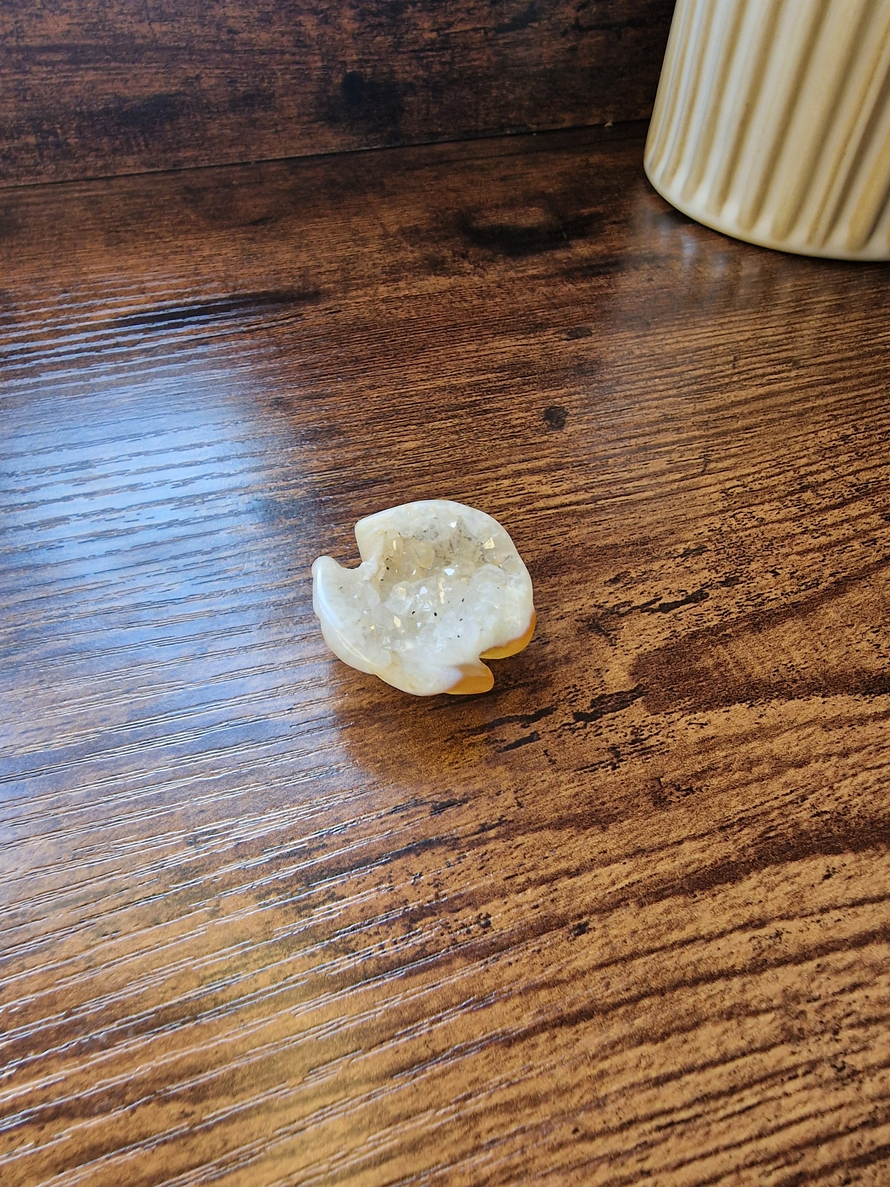 Druzy Agate Shell Carving