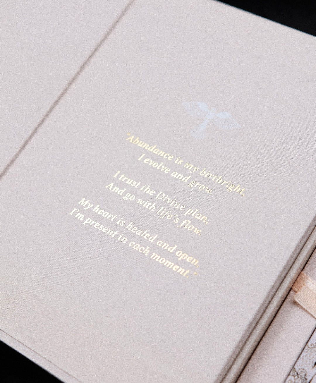 Dreamy Moons Tarot Deck by Annie Tarasova