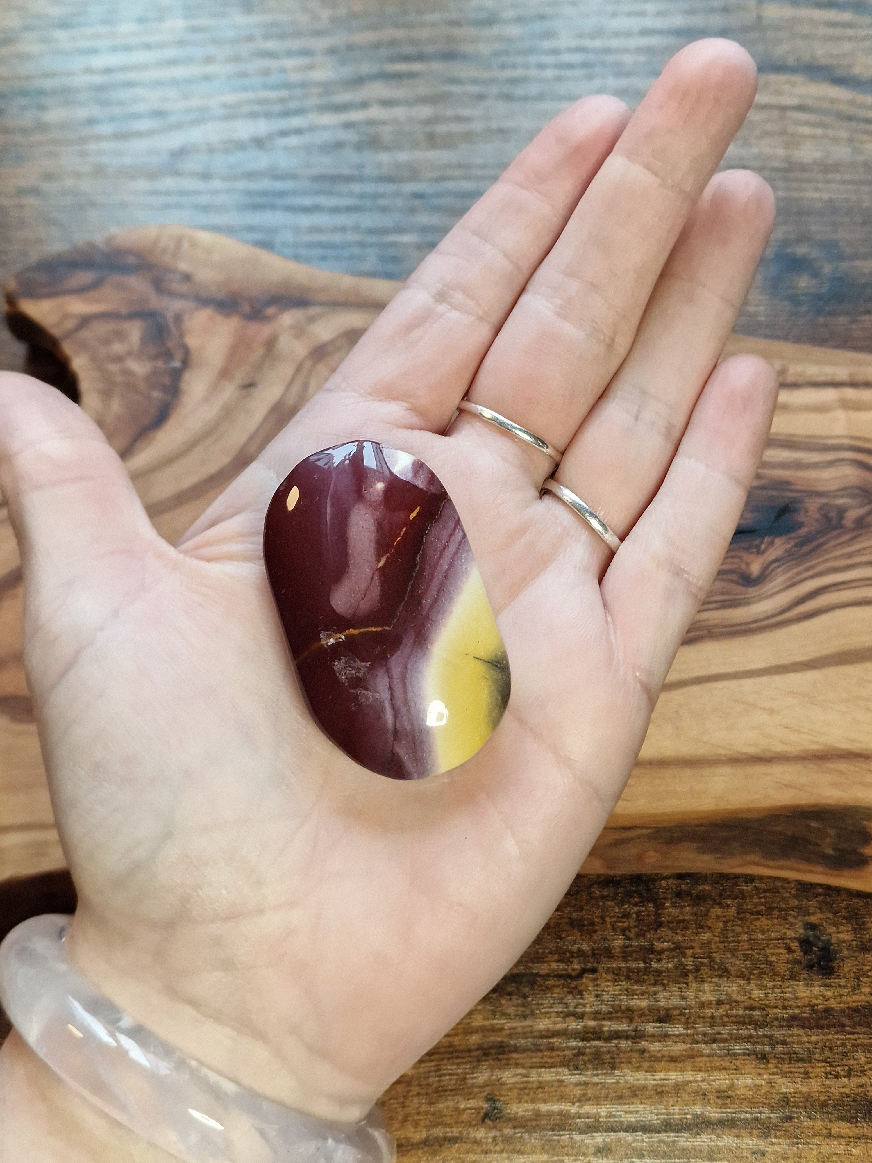 Mookaite Palmstones
