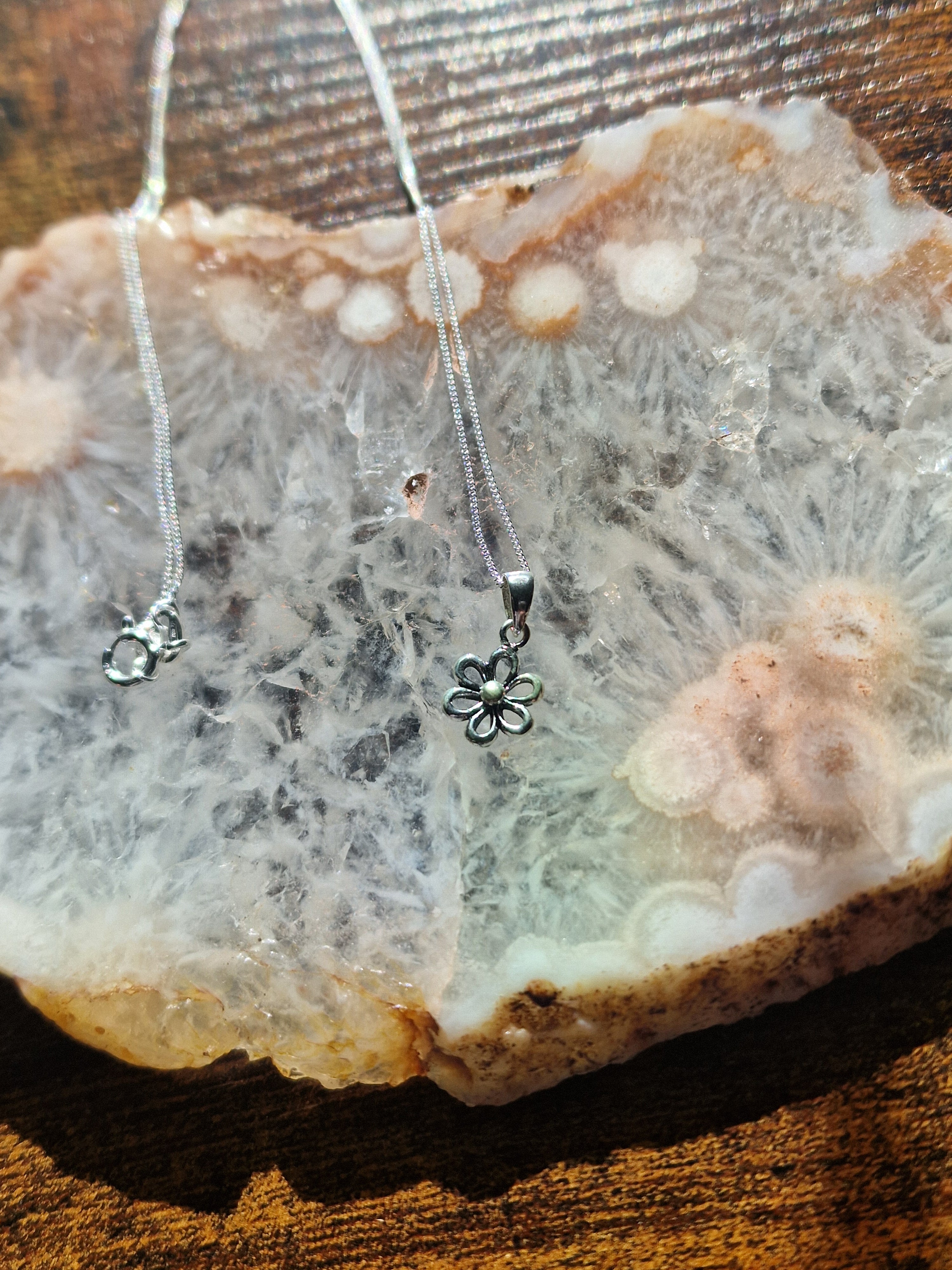 925 Silver Small Daisy Pendant
