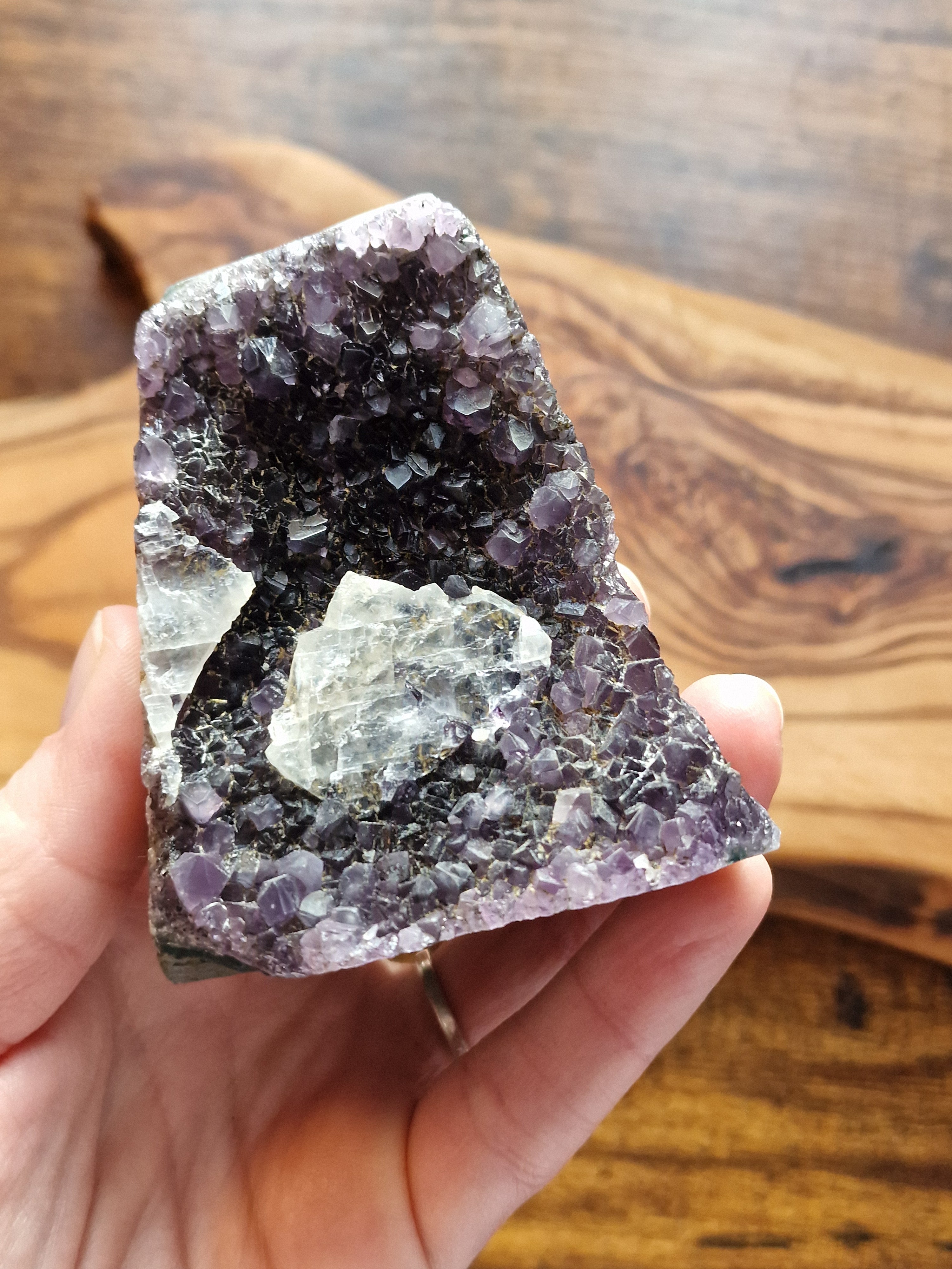Amethyst Cut-Base Freeform
