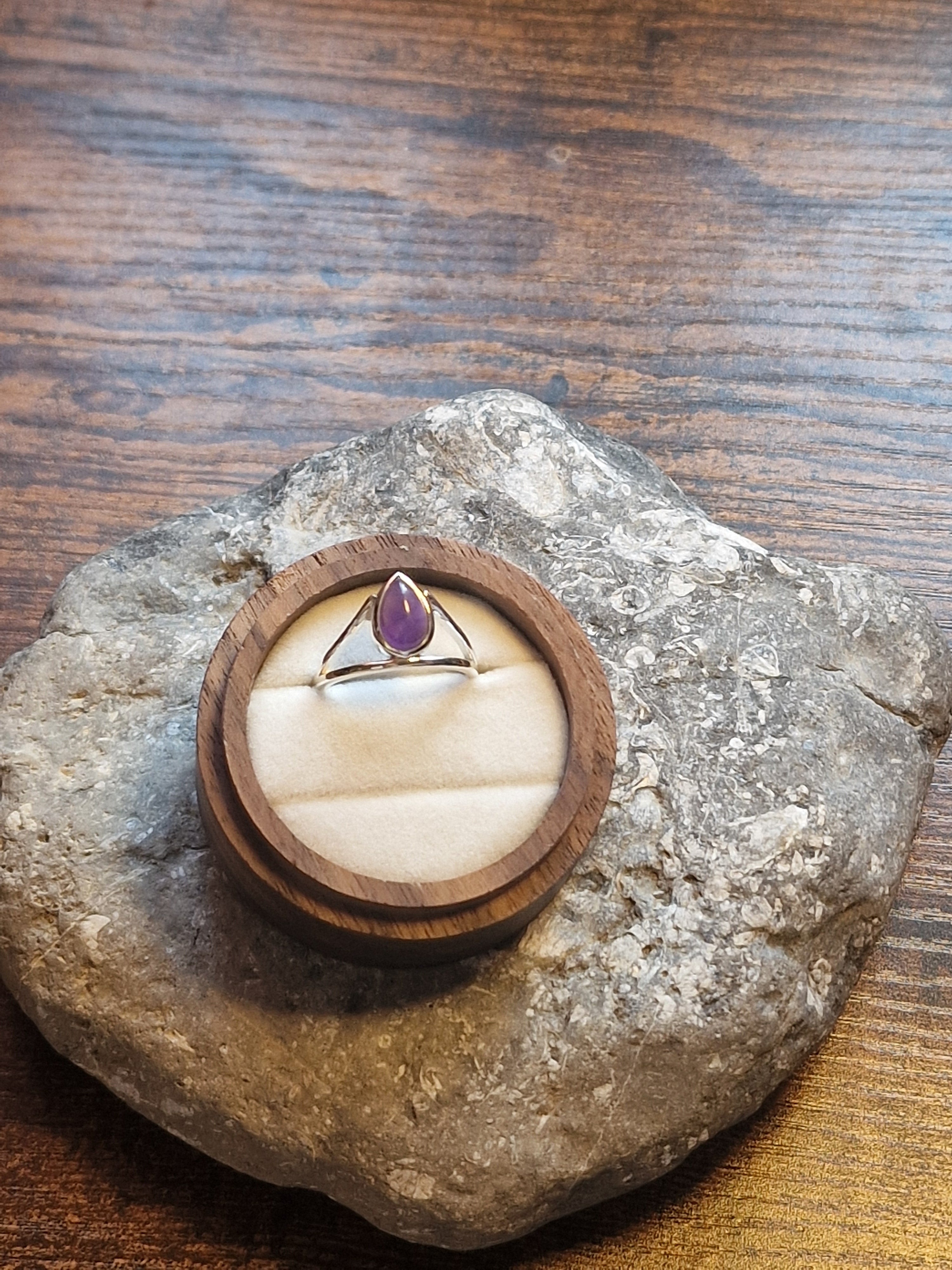 Ivy Teardrop Amethyst Open Chevron Ring Size N