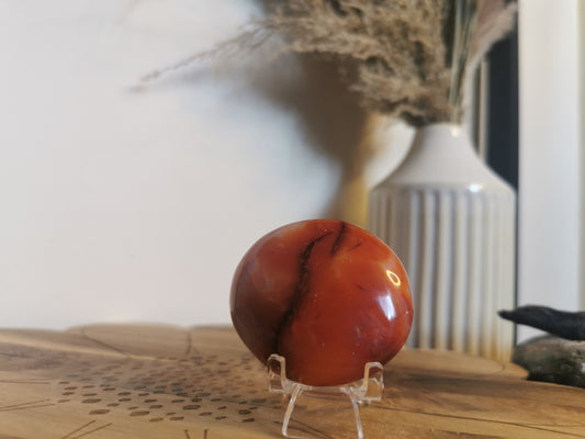 Carnelian palm stone