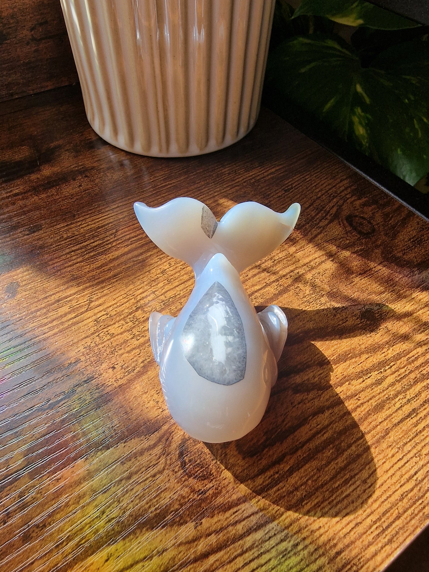 Banded Agate Whale with Druzy (~7cm)