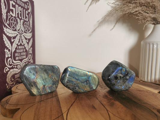 Labradorite Freeform ✨️– Choose Your Flash