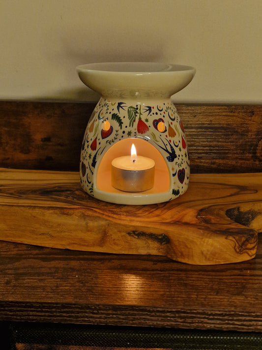 Midnight Bloom Oil Burner ~ Cream