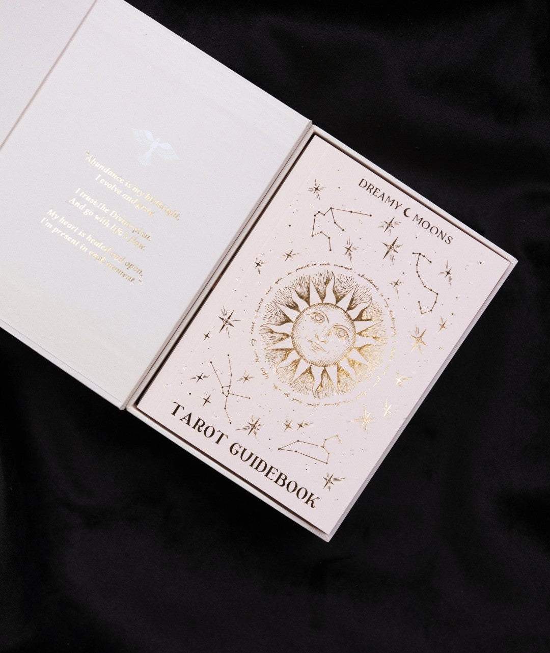 Dreamy Moons Tarot Deck by Annie Tarasova