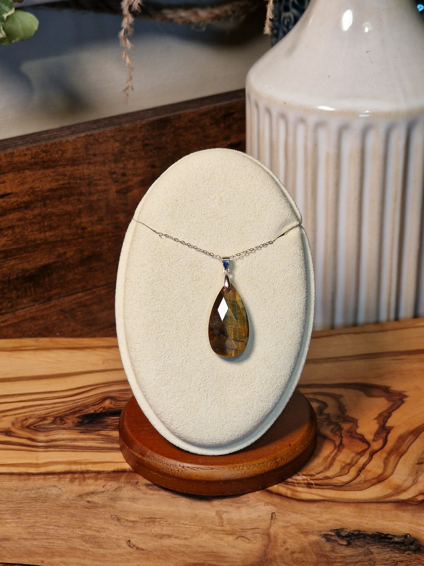 Faceted teardrop 925 pendants