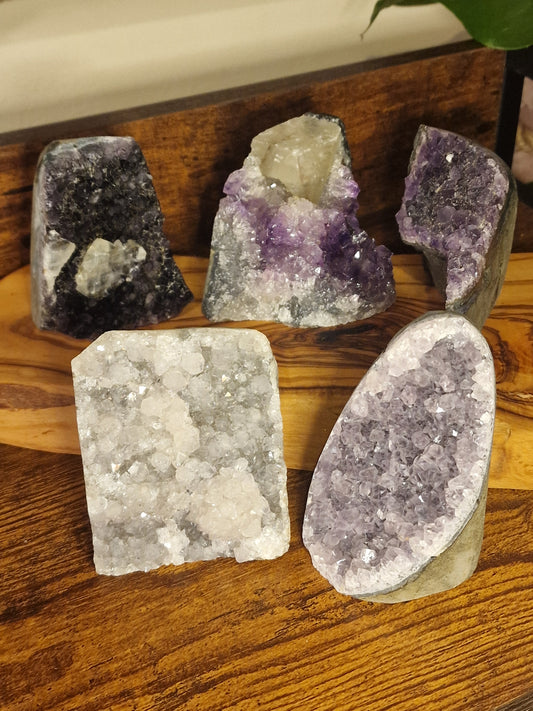 Amethyst Cut-Base Freeform