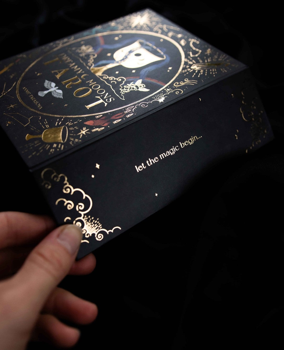 Dreamy Moons Tarot Deck by Annie Tarasova