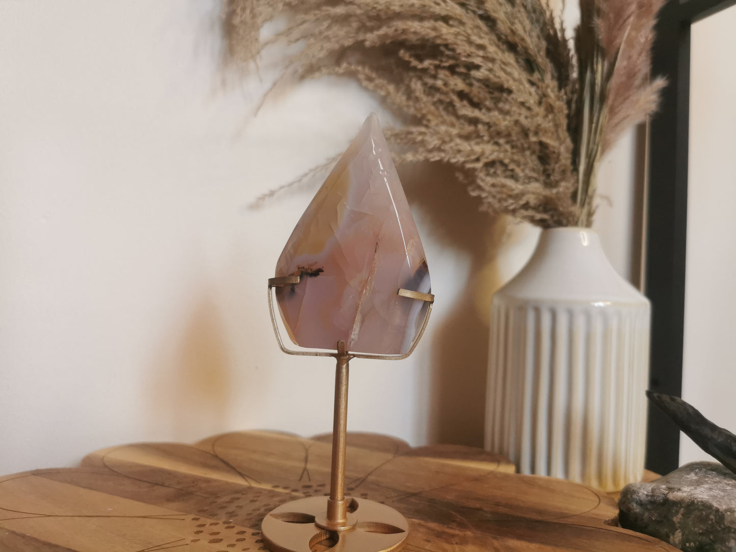 Druzy Agate Flame on Gold Stand