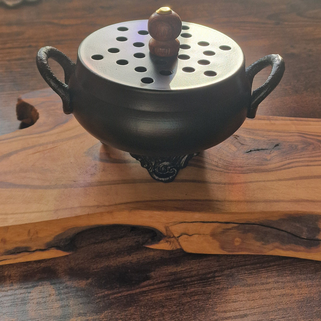 Classic Iron Cauldron Burner