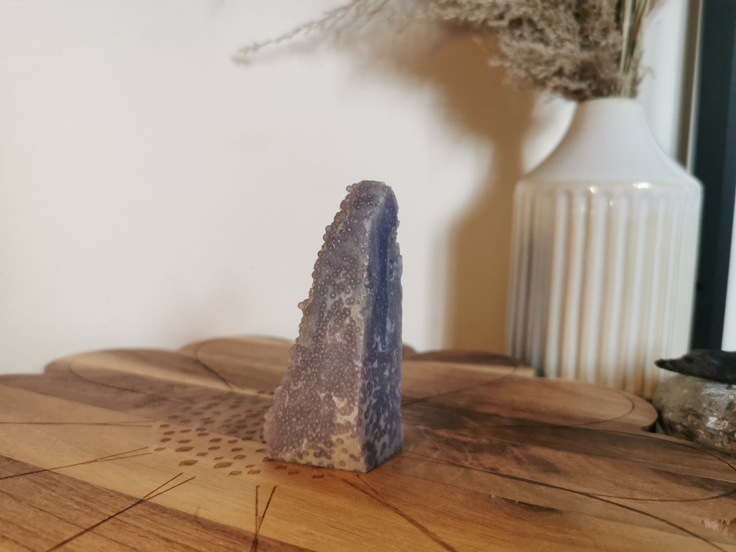 Grape agate tower