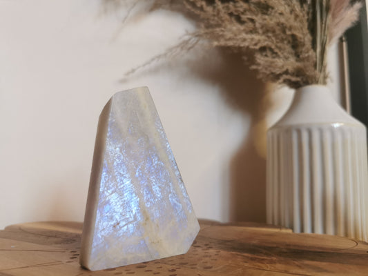 Moonstone freeform🔮