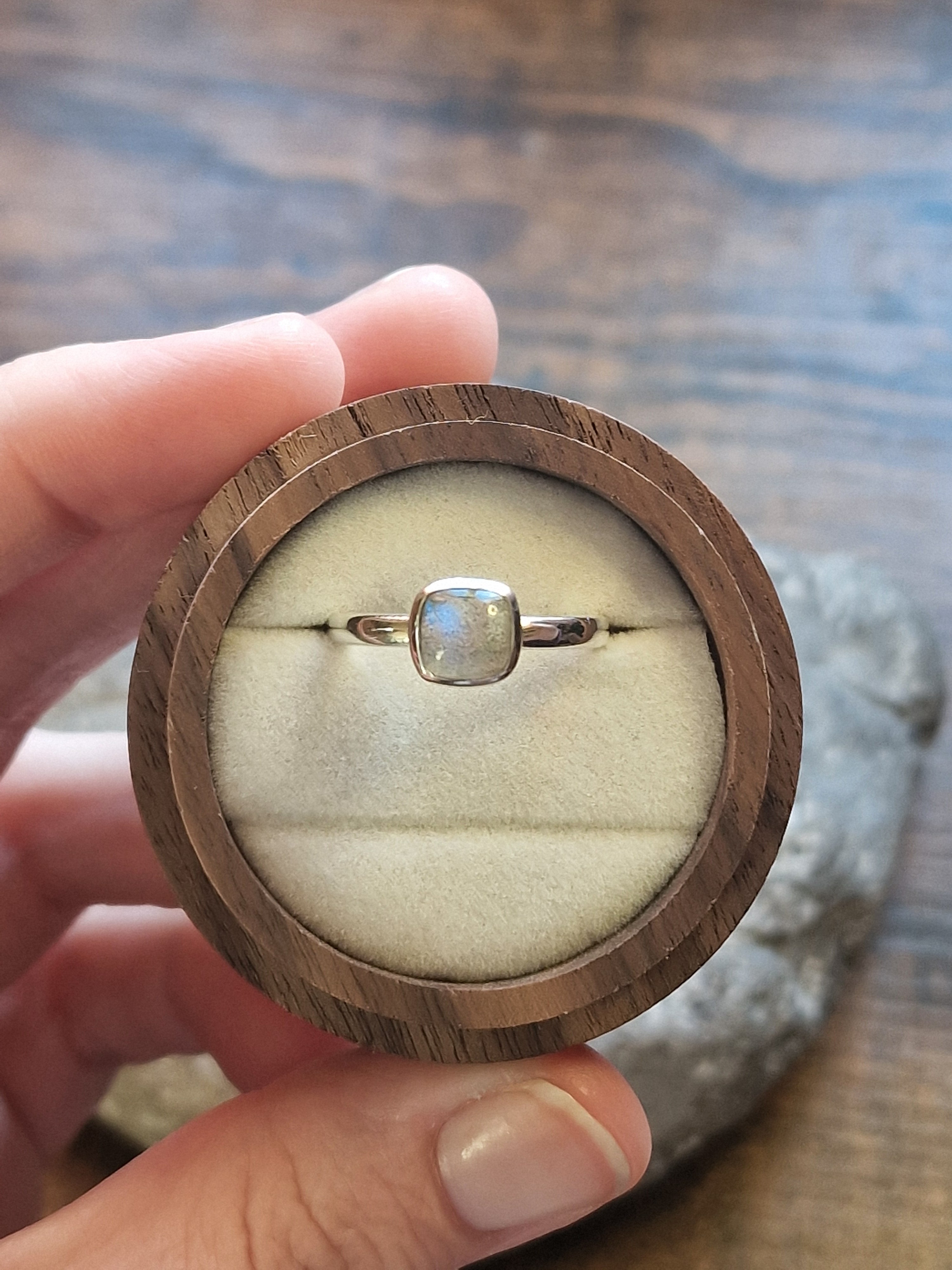 Samira Labradorite Squircle Ring Size P