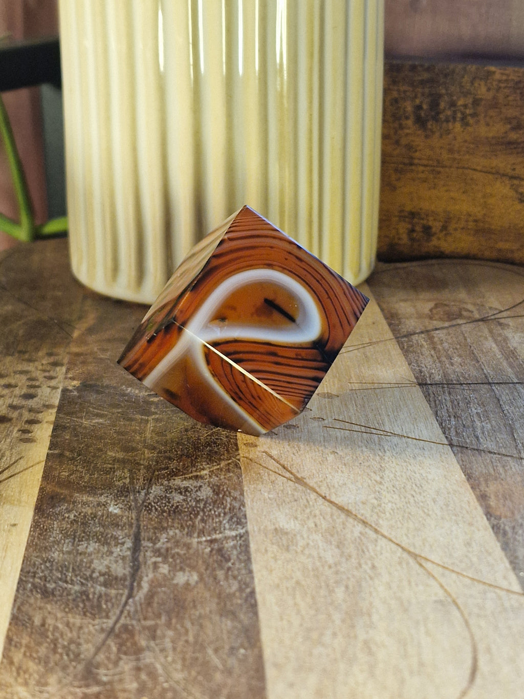 Sardonyx Freestanding Cube