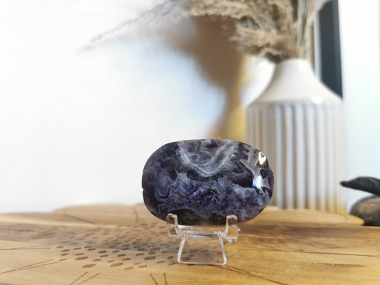Dream Amethyst Palm Stone