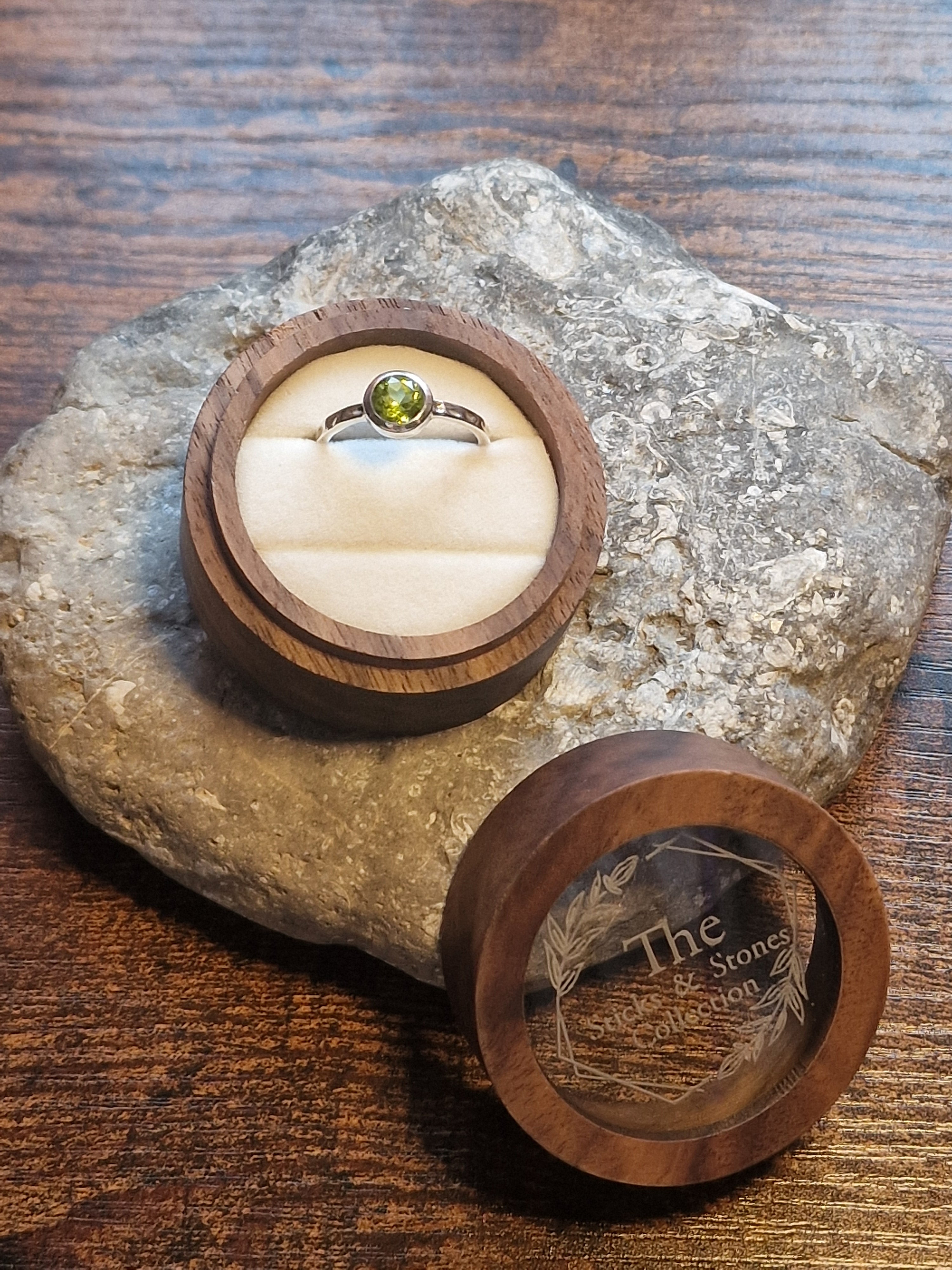Lexi Round Peridot Facet Ring Size P