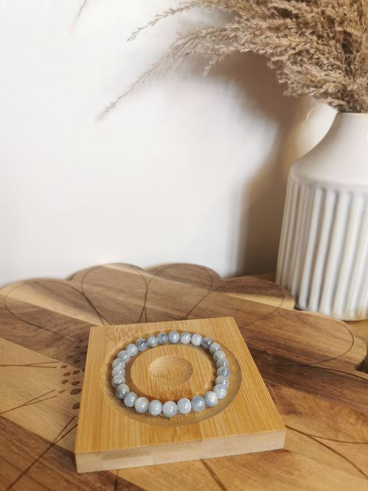 Blue Kyanite Crystal Bracelet – 8mm