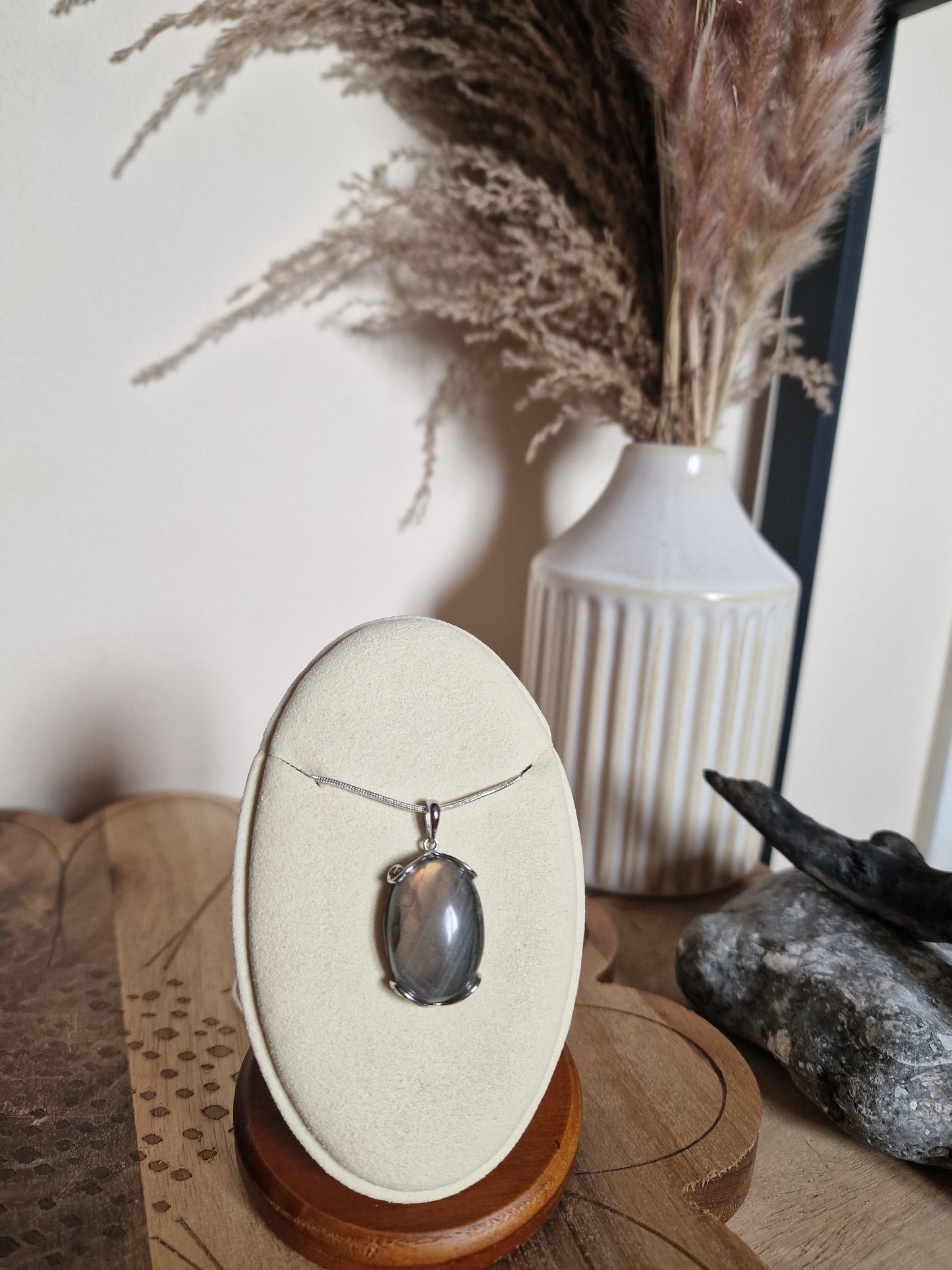 Oval Labradorite Pendant (925 Silver)✨️
