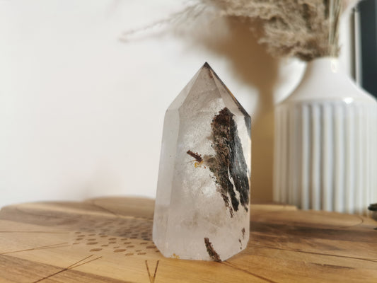 Garden quartz tower
