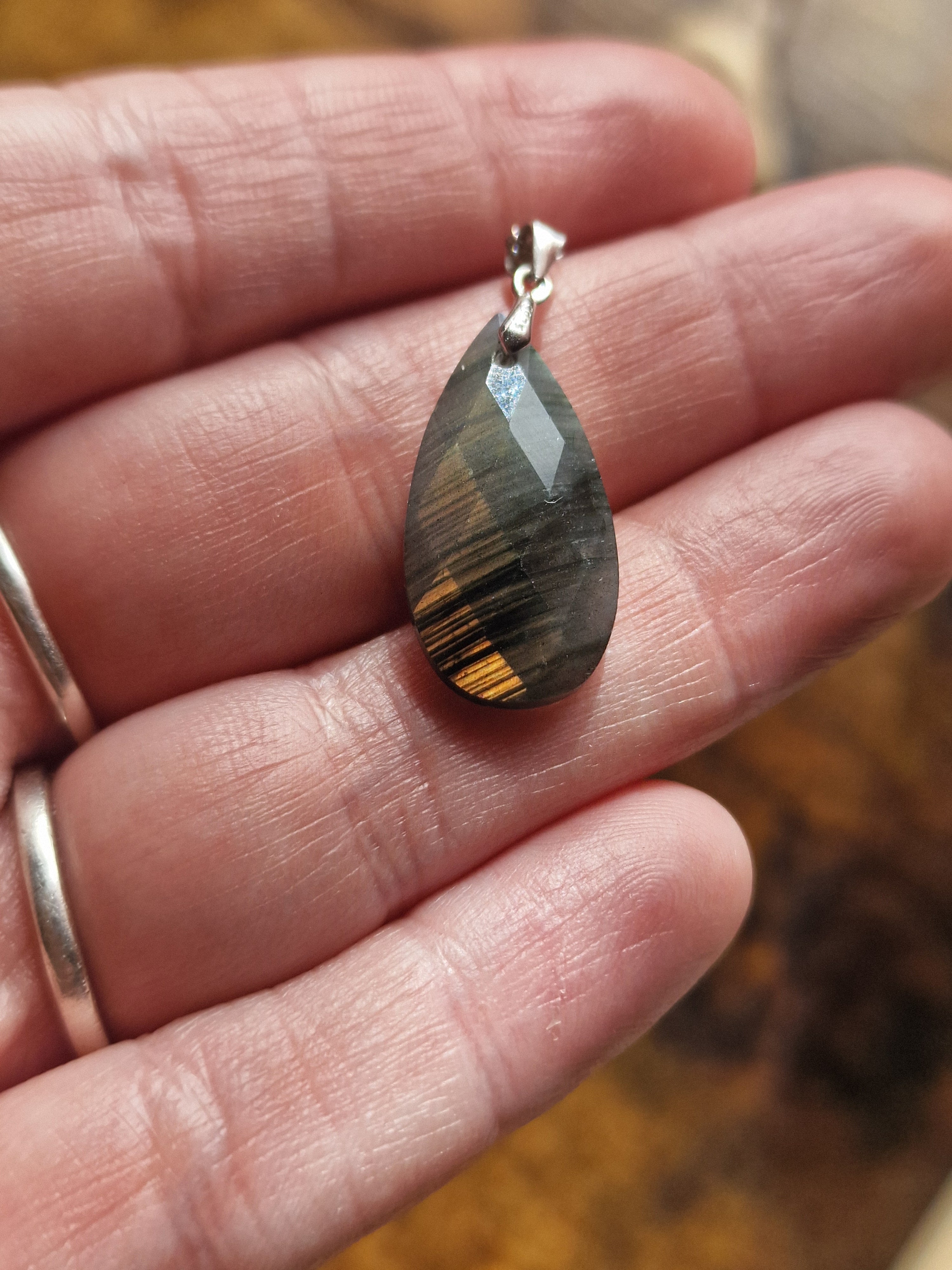 Faceted Teardrop, 925 Silver Pendants with Chain
