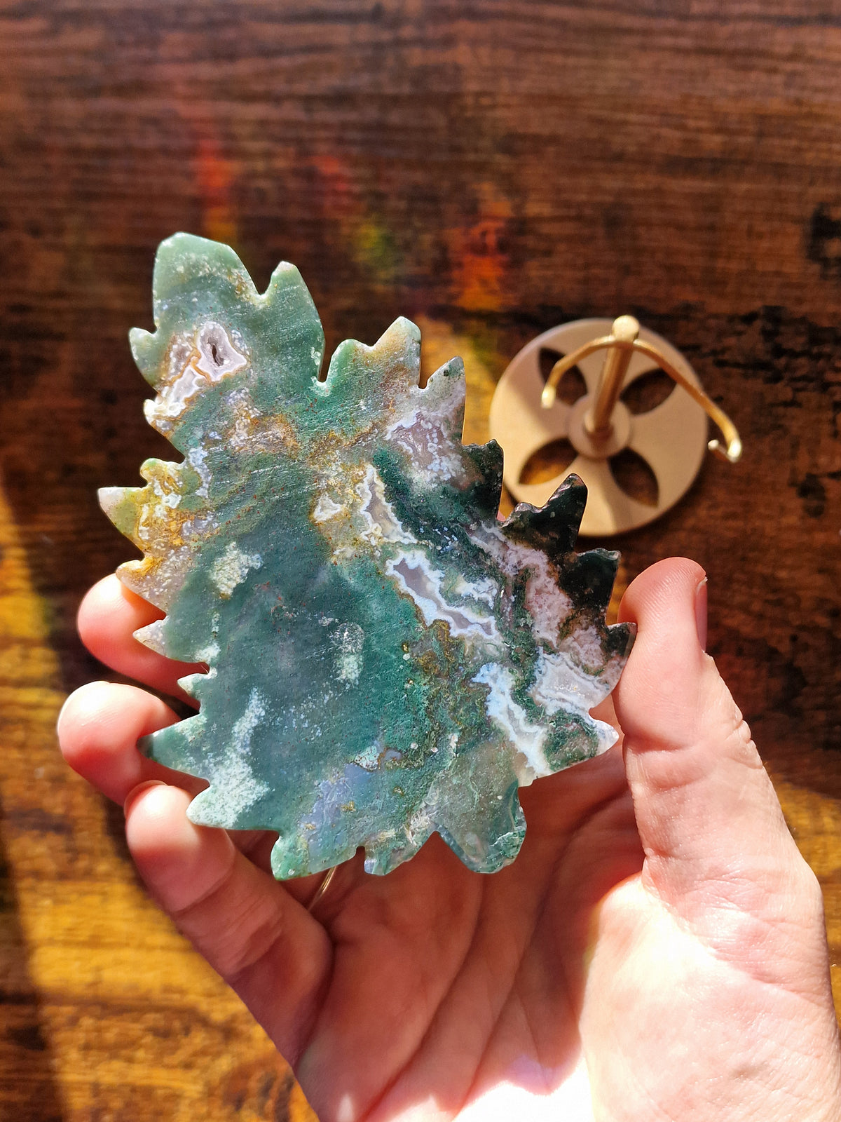 Druzy Moss Agate Crystal Leaf on Gold-Coloured Stand