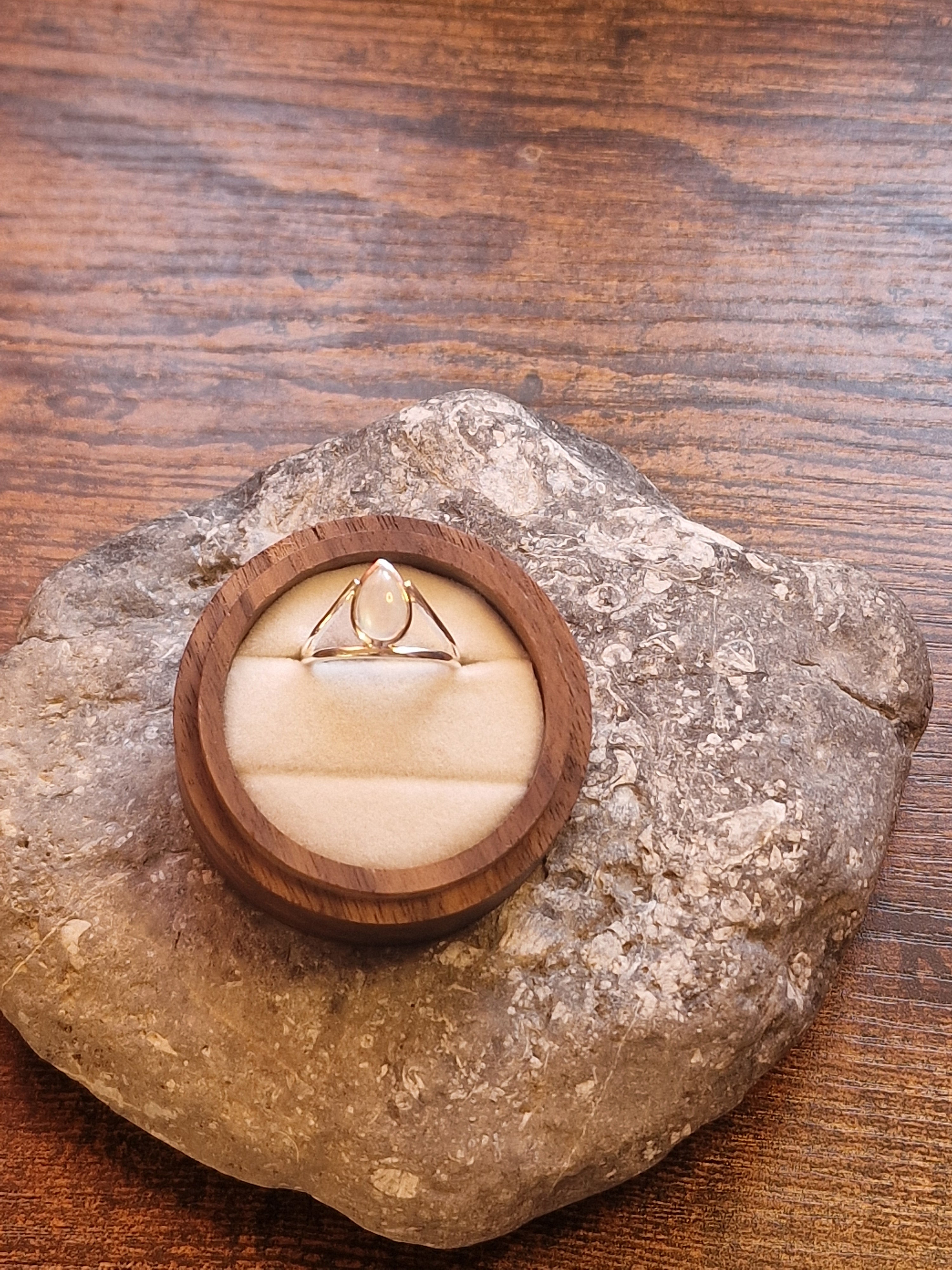 Ivy Teardrop Rainbow Moonstone Open Chevron Ring