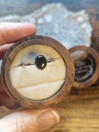 Black Onyx Vertical Oval Ring - Size S