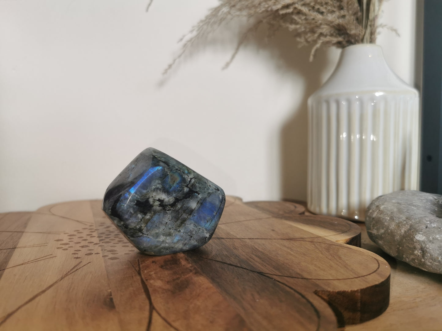 Labradorite Freeform ✨️– Choose Your Flash